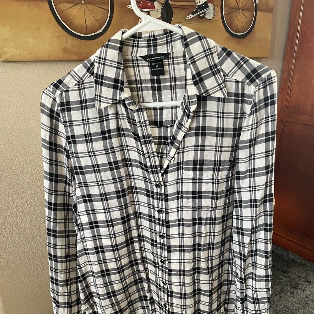 Moda International, long sleeve shirt, black& white checker pattern, 100% cotton